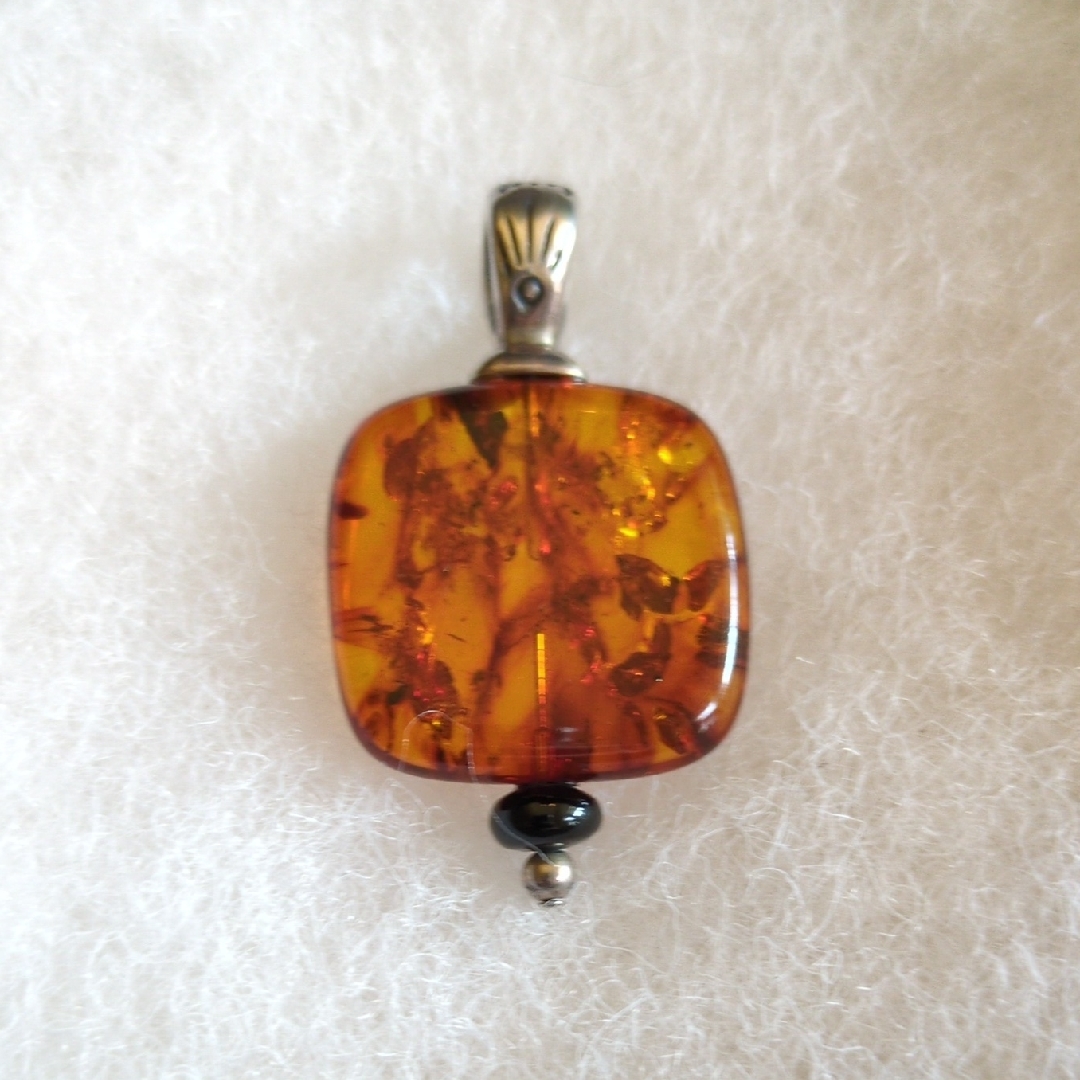 Orange And Silver Necklace With Amber Stone 25$
